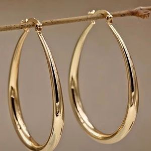 14k gold plated lightweight oval hoop earrings